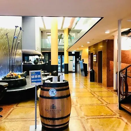 Plaza Hotel 4*