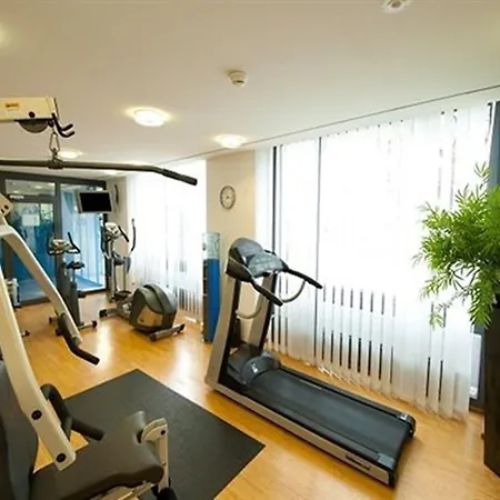 Plaza Hotel 4*