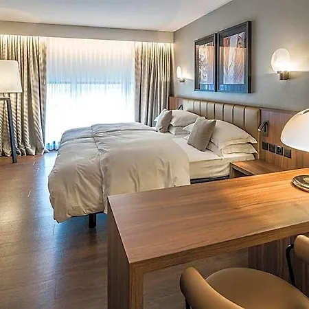 Plaza 4* Zürich