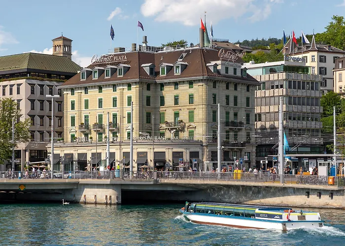 セントラル プラザ 4*