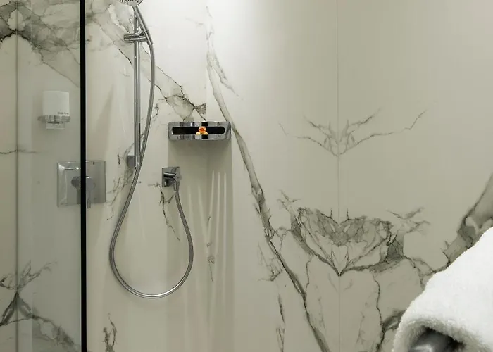 中央广场酒店 4*